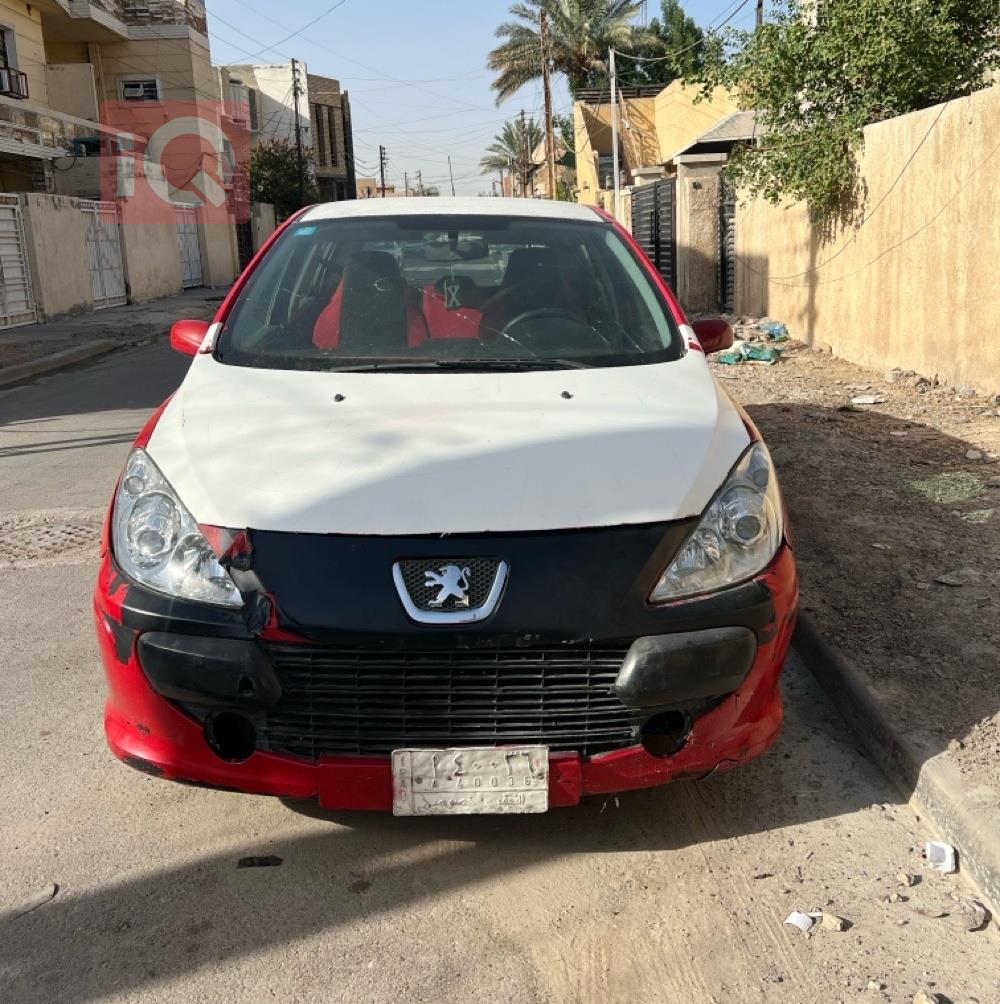 بيجو 307
